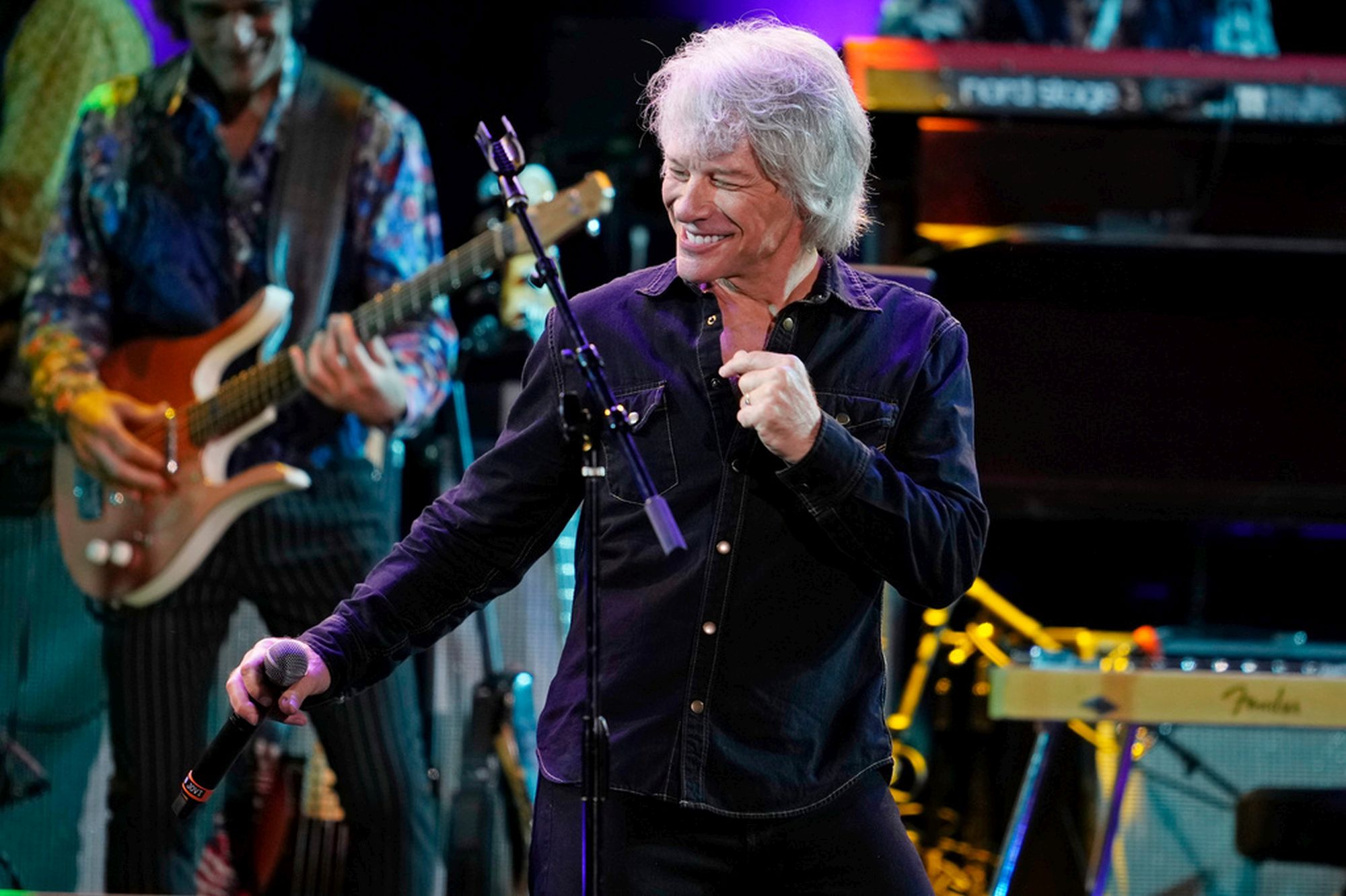 Ο Jon Bon Jovi διαβεβαιώνει τους θαυμαστές του ότι θα συνεχίσει τις εμφανίσεις για «πολλά, πολλά χρόνια ακόμα»