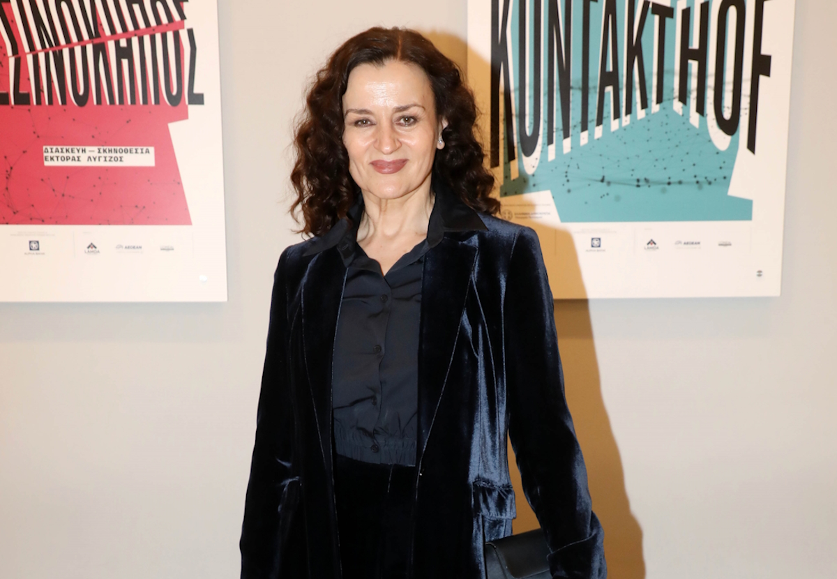 Καρυοφυλλιά Καραμπέτη: «Όταν διαβάζω τρισάθλιες ειρωνείες εις βάρος των γυναικών, προσβάλλομαι προσωπικά»