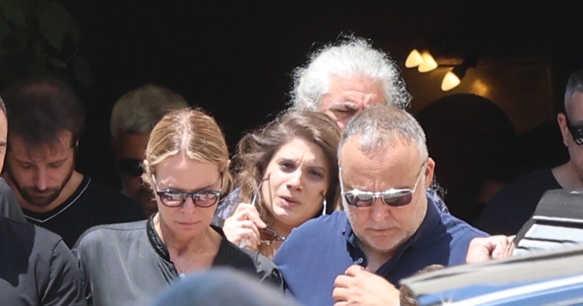 Λορέντζο Καριέρε: Ο συγκινητικός επικήδειος του γιου του – «Μου είχες υποσχεθεί ότι θα κακομάθεις τα εγγόνια σου»