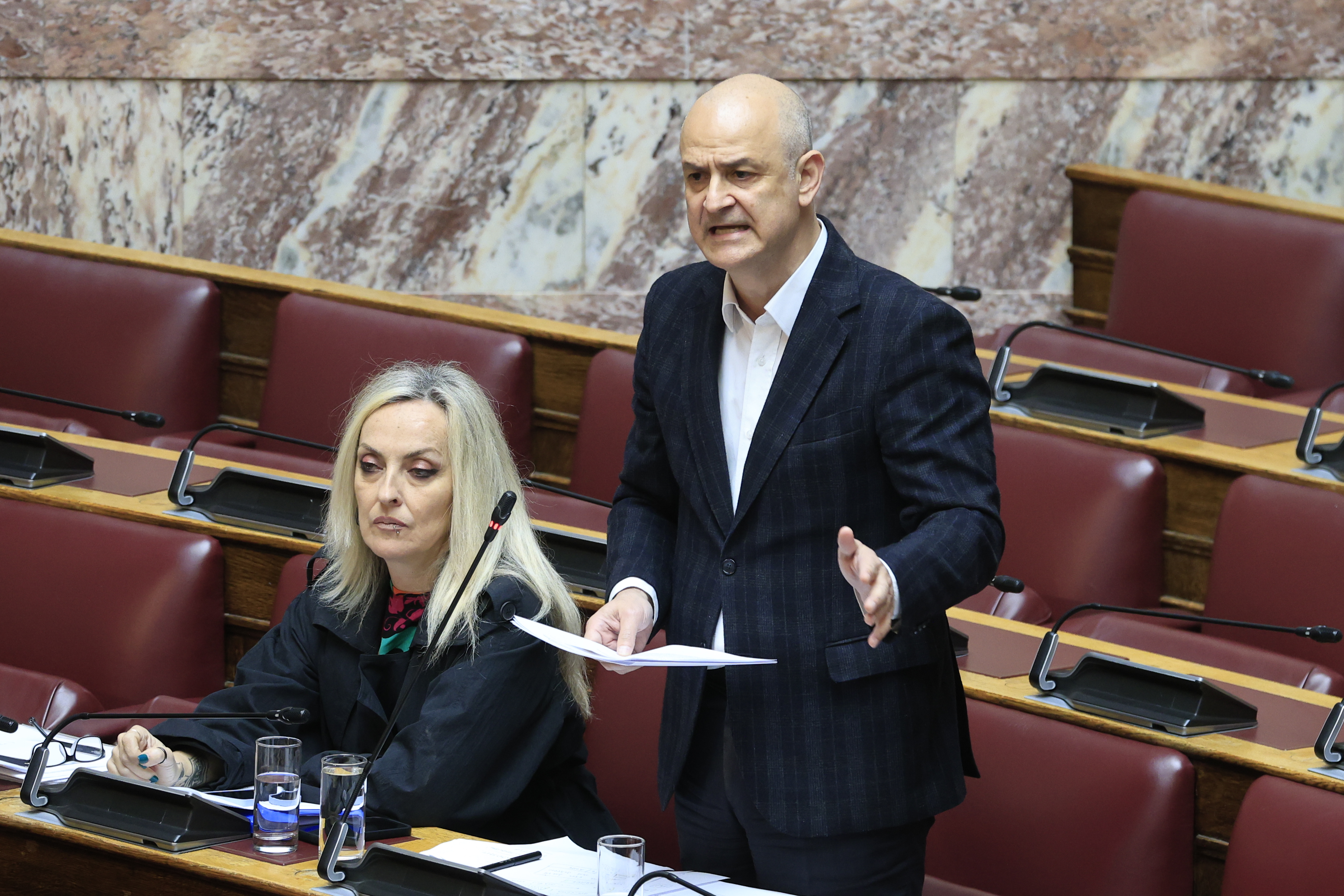 Κεφαλά και Καζαμίας βιντεοσκοπούσαν τις κληρώσεις για τα Δικαστικά Συμβούλια των Τεμπών – «Ελάτε πιο κοντά», τους είπε η Γεροβασίλη