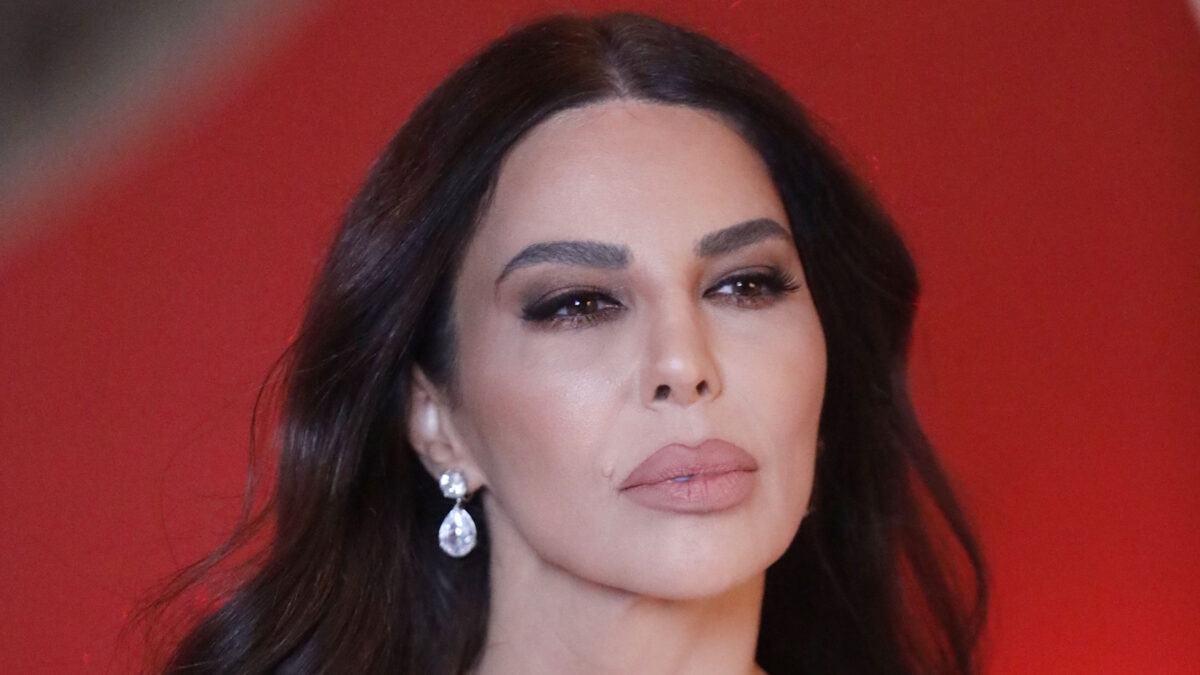 Κέλλυ Κελεκίδου