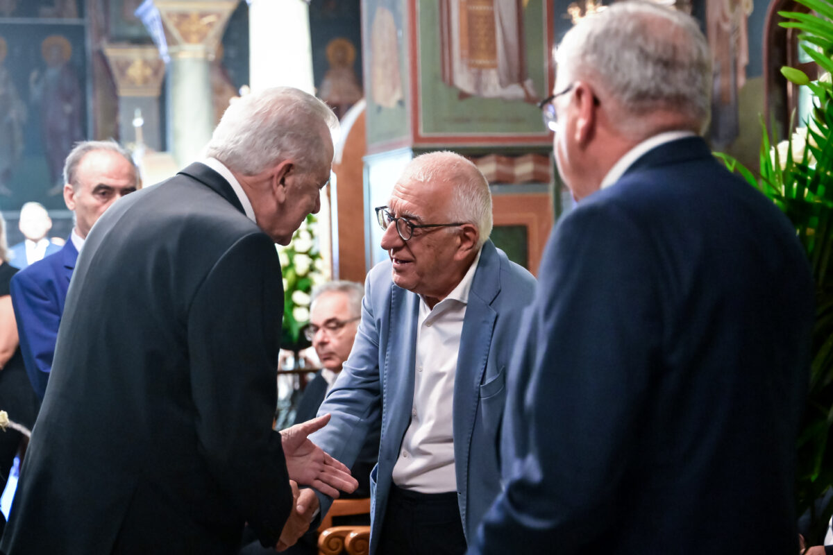 Εξόδιος Ακολουθία της Μαίρης Λίντα στον Ιερό Ναό του Αγίου Ανδρέα στο Γηροκομείο Αθηνών. Παρασκευή 24 Ιουλίου 2026 (ΤΑΤΙΑΝΑ ΜΠΟΛΑΡΗ