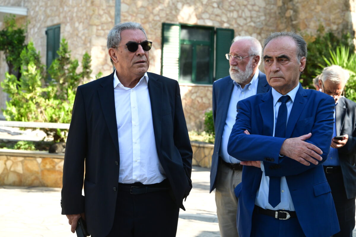 Εξόδιος Ακολουθία της Μαίρης Λίντα στον Ιερό Ναό του Αγίου Ανδρέα στο Γηροκομείο Αθηνών. Παρασκευή 24 Ιουλίου 2026 (ΤΑΤΙΑΝΑ ΜΠΟΛΑΡΗ