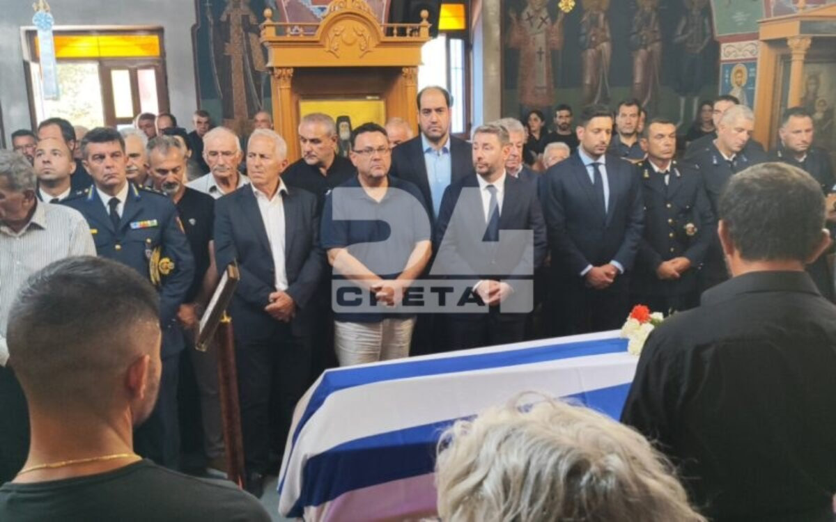 Η κηδεία του 58χρονου πυροσβέστη