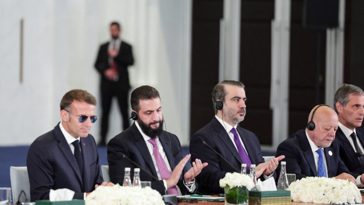 Μακρόν αλ Σάραα