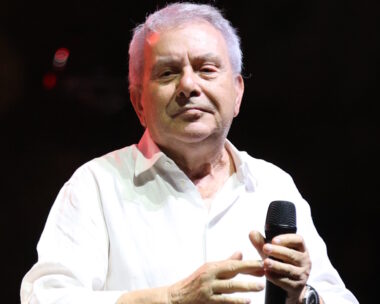 Μανώλης Μητσιάς