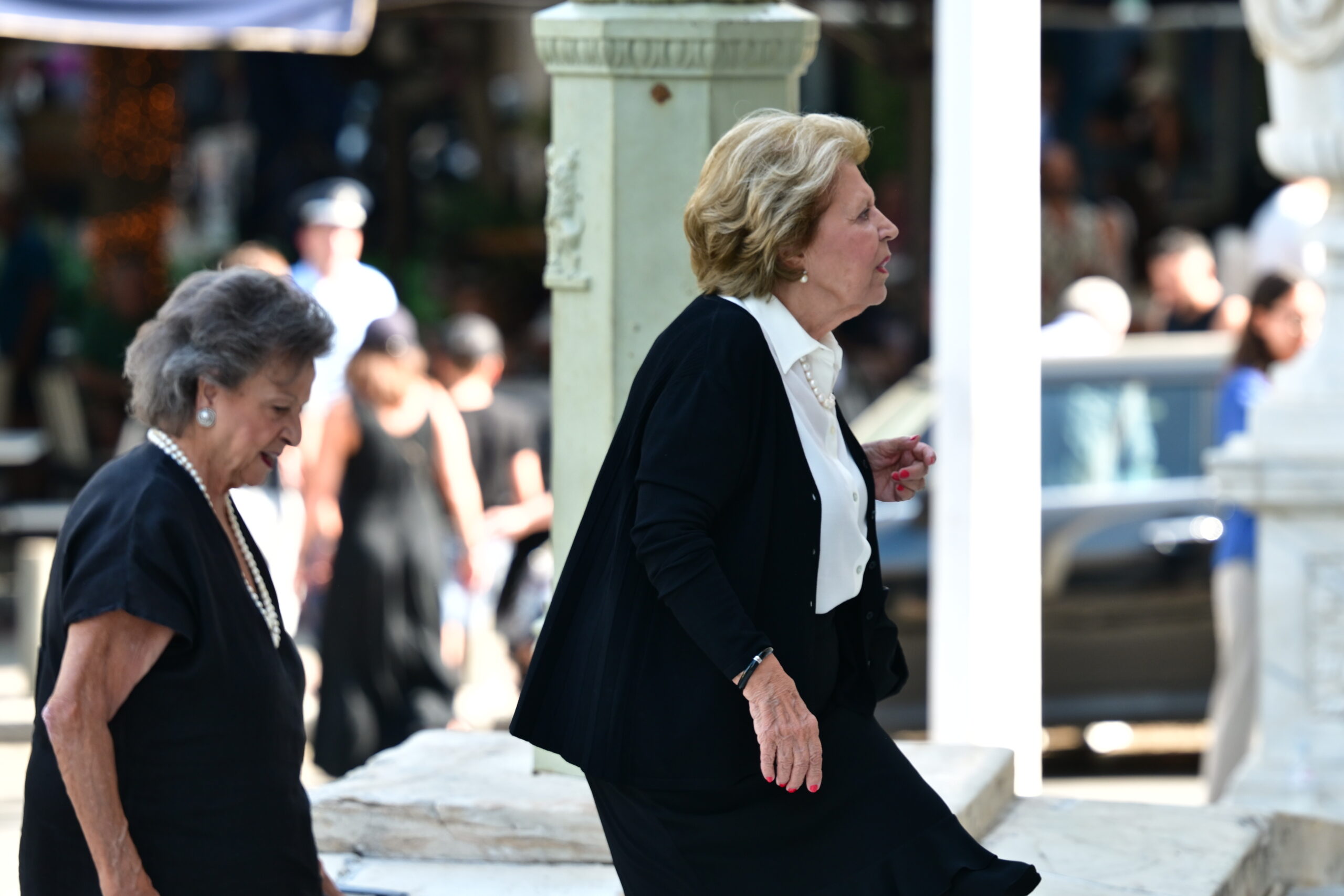 Εξόδιος ακολουθία στην Μητρόπολη Αθηνών της ηθοποιού Μάρως Κοντού, Παρασκευή 17 Ιουλίου 2026 (ΤΑΤΙΑΝΑ ΜΠΟΛΑΡΗ/EUROKINISSI)