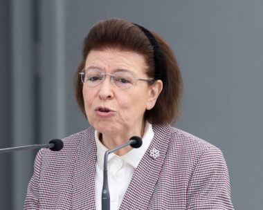Λίνα Μενδώνη