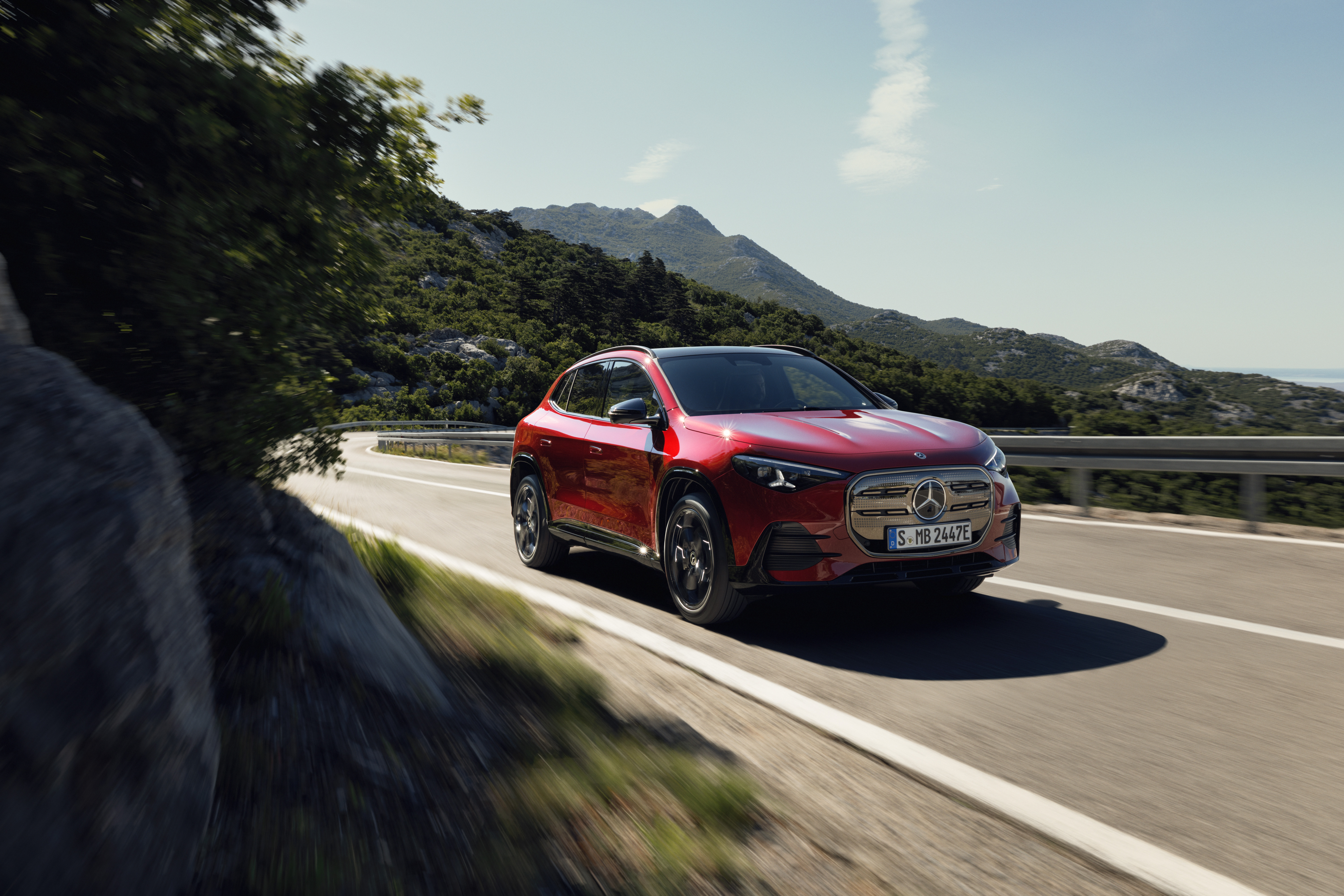 Η νέα Mercedes-Benz GLA σε τρεις ηλεκτρικές εκδόσεις – Θα ακολουθήσει και υβριδική