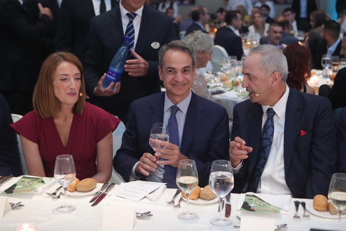 Μέτσολα και Μητσοτάκης