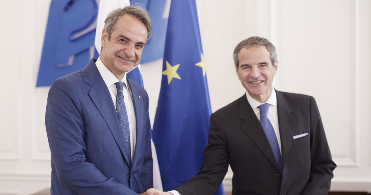 Διαδοχικές συναντήσεις Μητσοτάκη με Γκρόσι και Σαλ στο Μαξίμου για την ηγεσία στον ΟΗΕ
