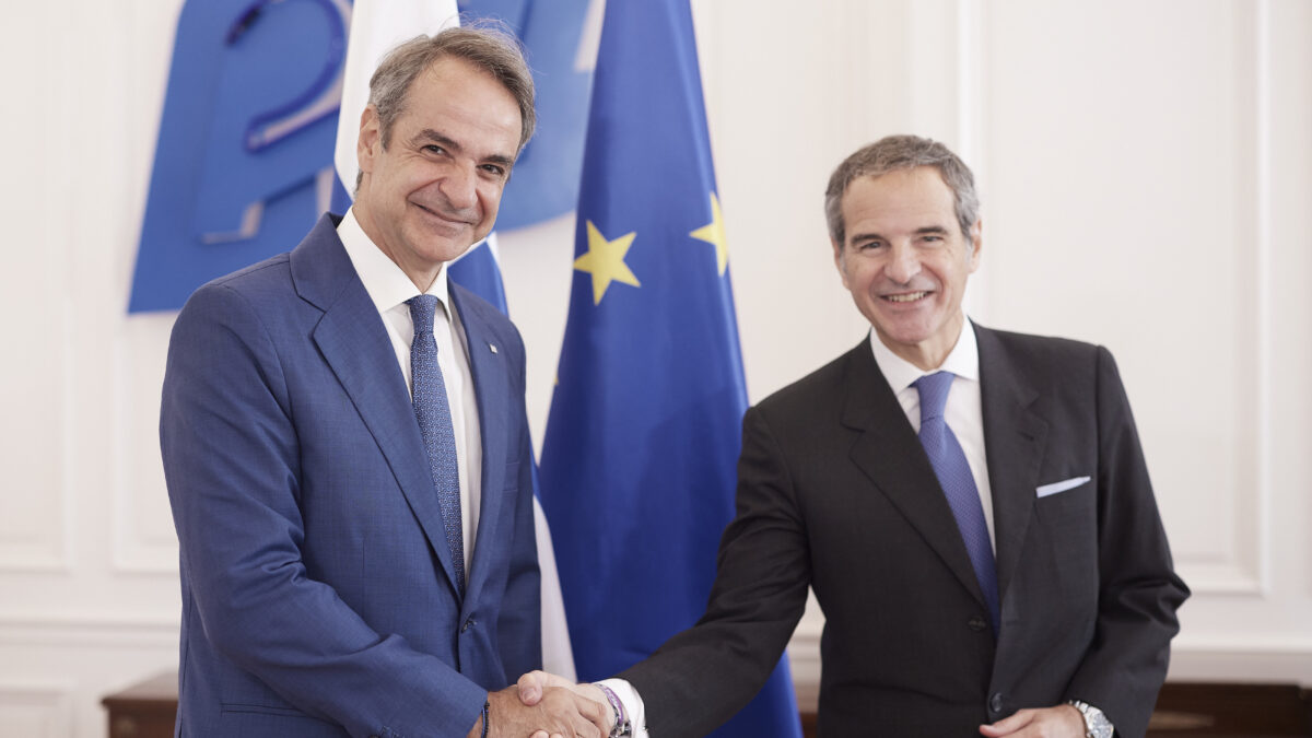 Κυριάκος Μητσοτάκης και Ραφαέλ Γκρόσι