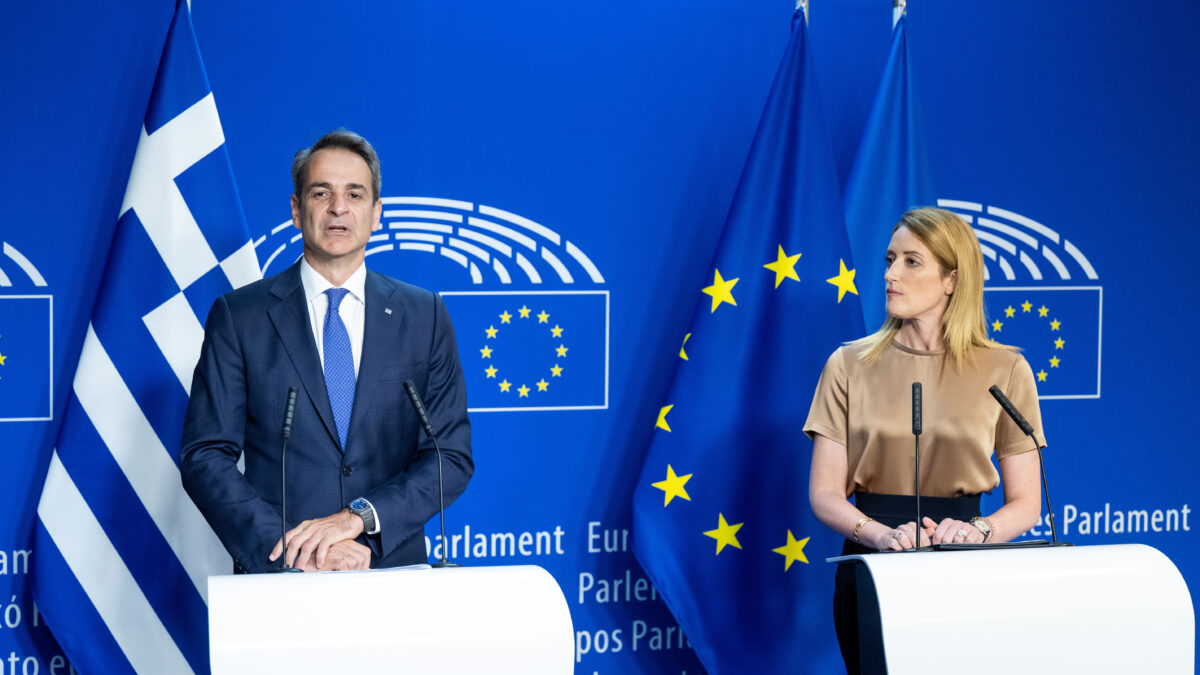 Κυριάκος Μητσοτάκης και Ρομπέρτα Μέτσολα