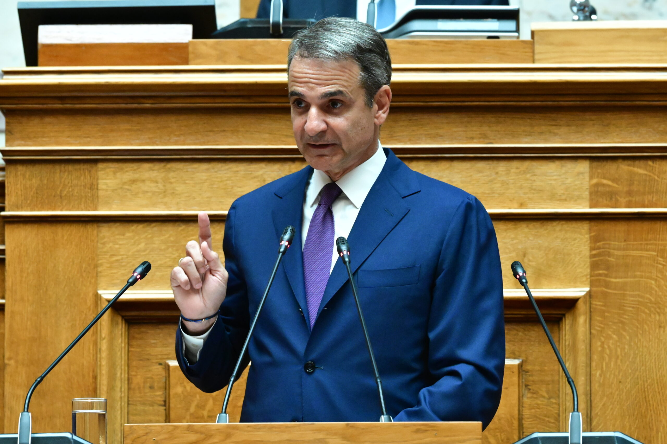 Στιγμιότυπο από τη συνεδρίαση της Κοινοβουλευτικής Ομάδας της Νέας Δημοκρατίας (Πηγή φωτογραφίας: ΤΑΤΙΑΝΑ ΜΠΟΛΑΡΗ