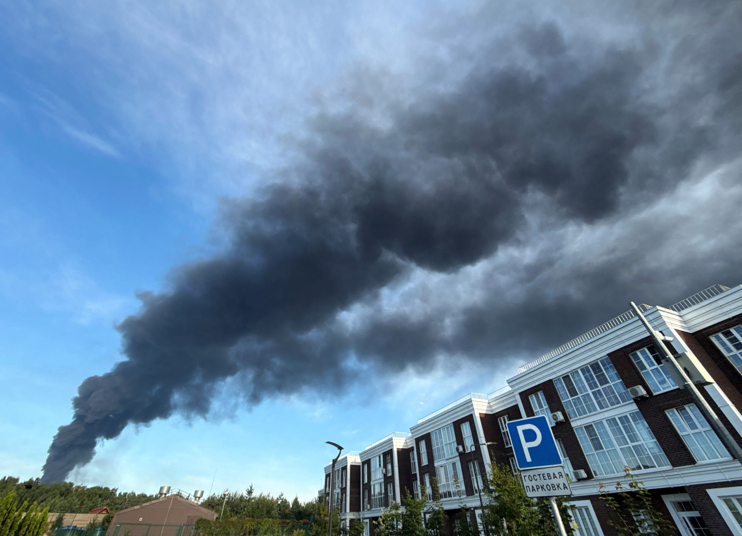 Smoke billows after a Ukrainian drone attack, according to local authorities, in the course of the Russia-Ukraine conflict, near Podolsk in the Moscow Region, Russia July 20, 2026. Picture taken with a mobile phone. REUTERS/Stringer