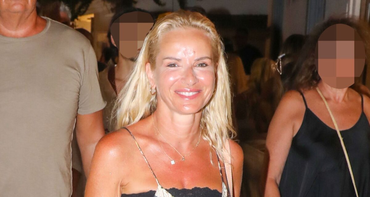 Μαρία Μπεκατώρου: Για διακοπές στην Κεφαλονιά η παρουσιάστρια