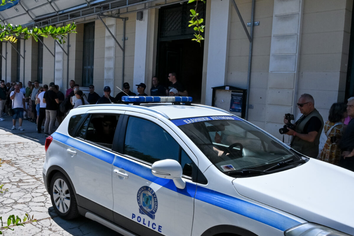 Αργος: Απολογούνται οι δύο αστυνομικοί που πυροβόλησαν τον 20χρονο
