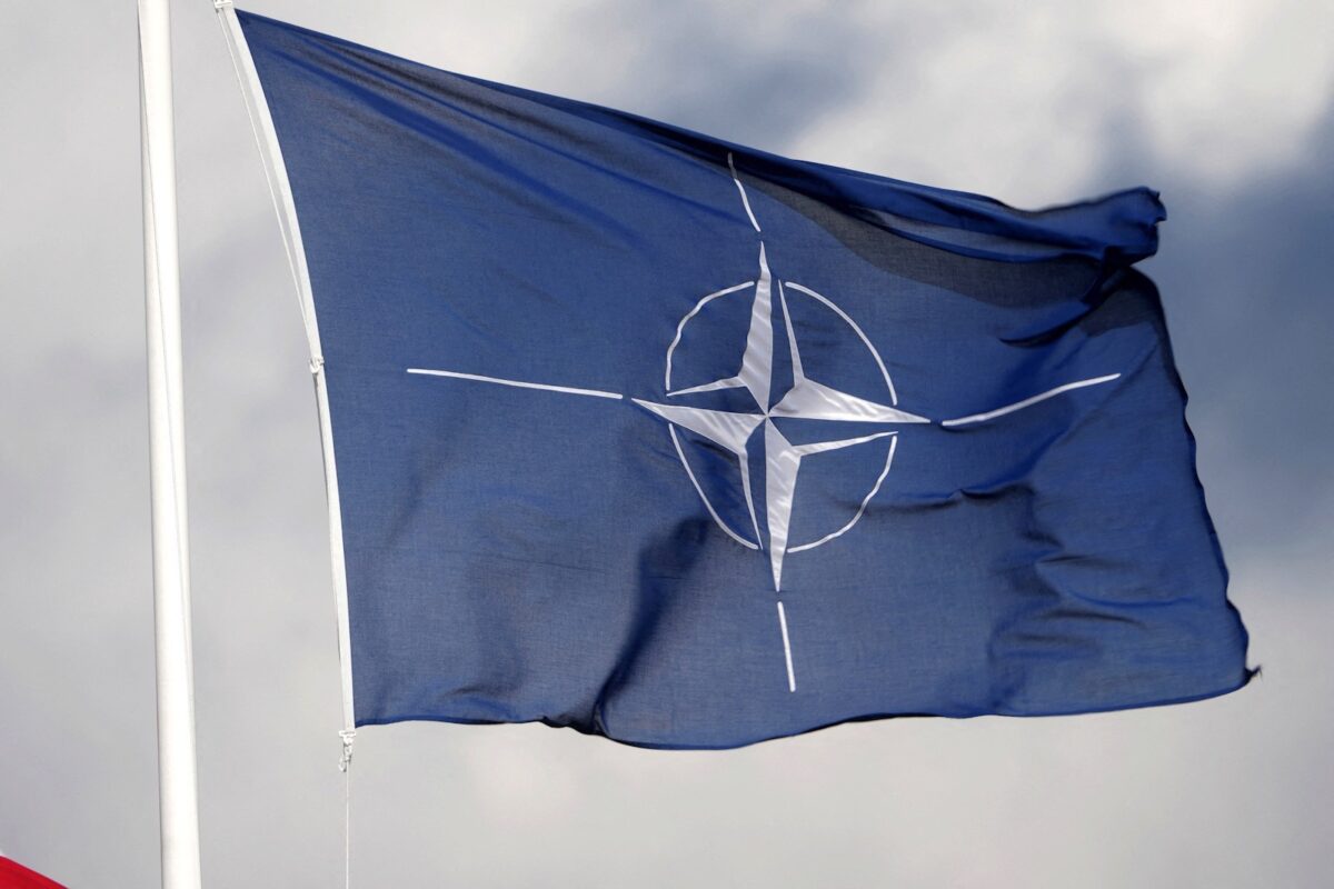 Η σημαία του NATO