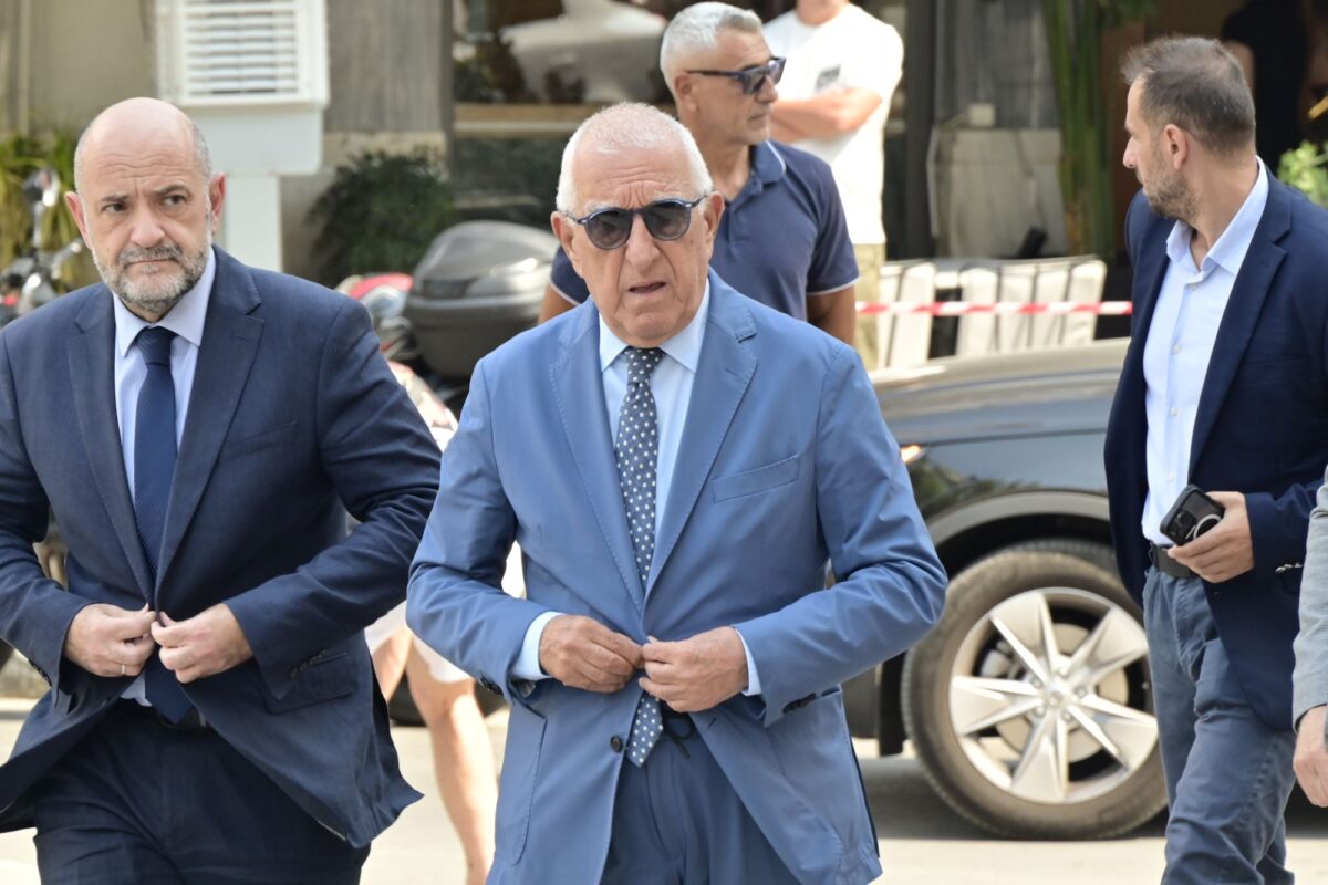 Νικήτας Κακλαμάνης για Μάρω Κοντού: Πάλεψε σχεδόν μόνη της δύο χρόνια με τον καρκίνο