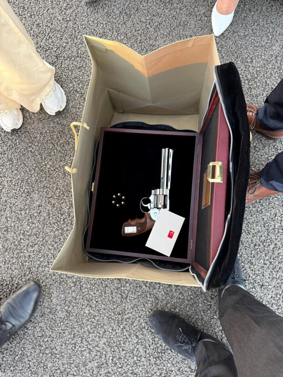 A gun gifted by Turkish President Recep Tayyip Erdogan to Belgium's Prime Minister Bart De Wever at NATO summit in Ankara. Office of the Prime Minister of Belgium