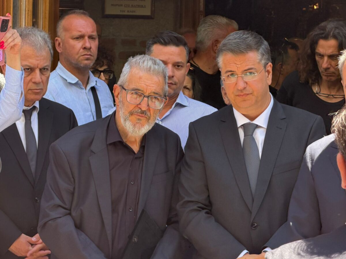Ο Παναγιώτης Νέστορας με τον Απόστολο Τζιτζικώστα