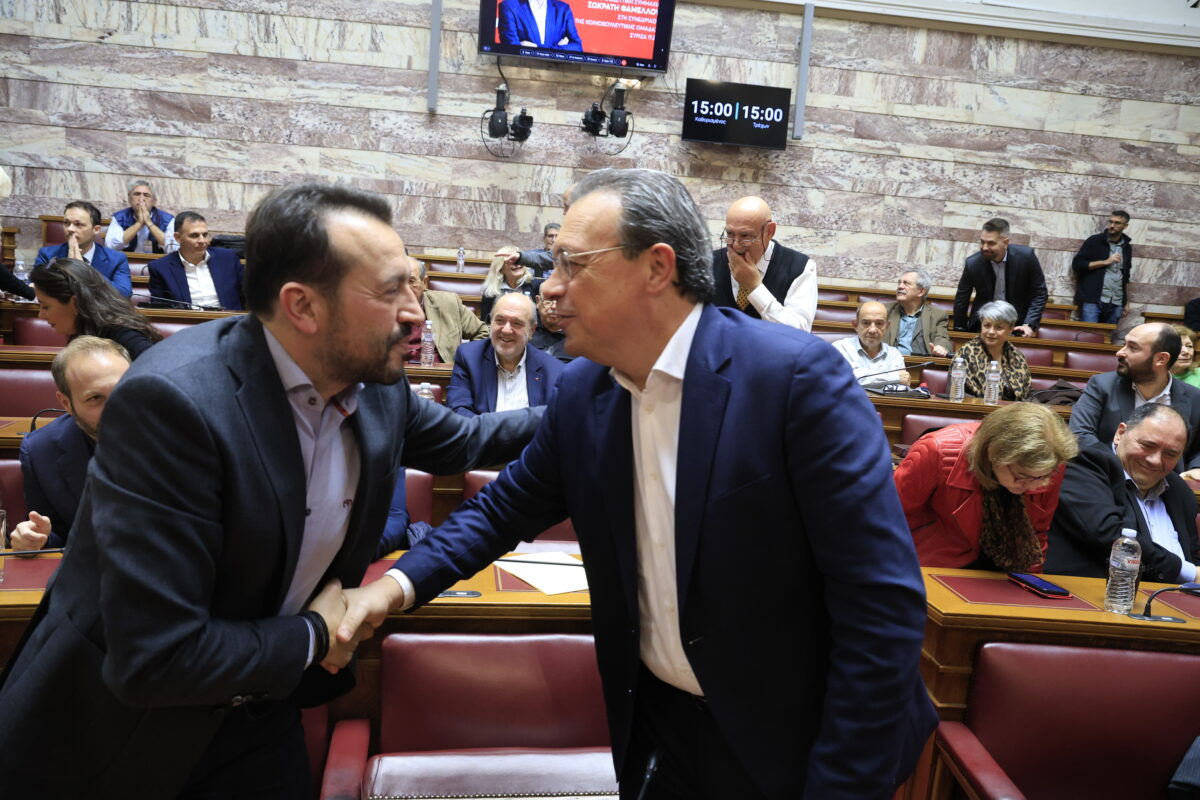 Παππάς σε Φάμελλο: Κατέθεσε πρόταση για δημοσιοποίηση της λίστας της Κεντρικής Επιτροπής