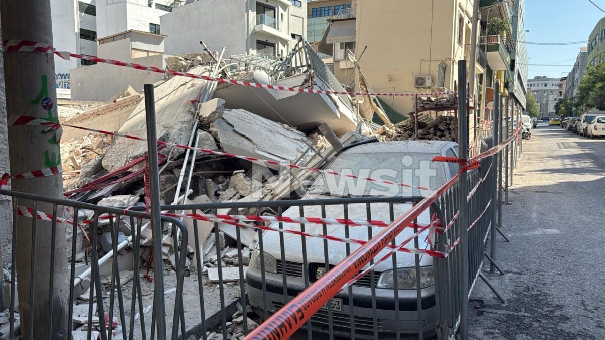 Κατάρρευση πολυκατοικίας στα Πετράλωνα