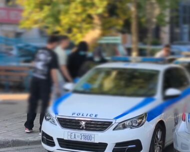 Πετράλωνα: Αρχικό βοήθημα 3.000 ευρώ στους ενοίκους της πολυκατοικίας που κατέρρευσε – Έφτασαν στην Ευελπίδων οι 5 συλληφθέντες