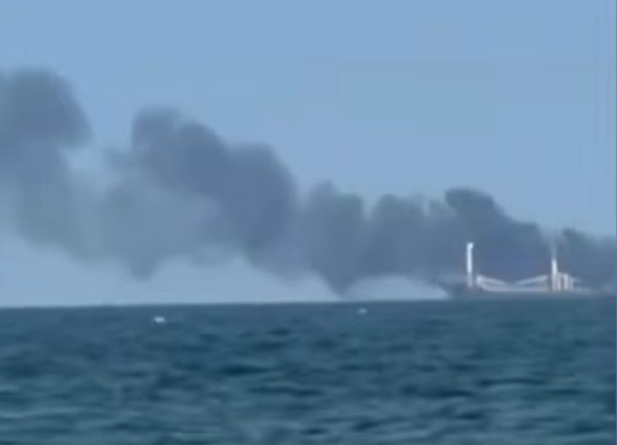 Ρωσική επίθεση σε πλοίο που μετέφερε καλαμπόκι ανοικτά της Οδησσού