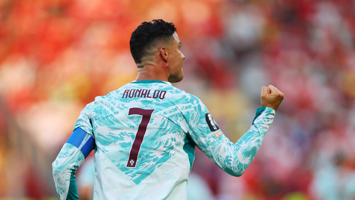 Ο αρχηγός της εθνικής Πορτογαλίας, Cristiano Ronaldo έχει μόλις ισοφαρίσει σε 1-1 την Κροατία και πανηγυρίζει