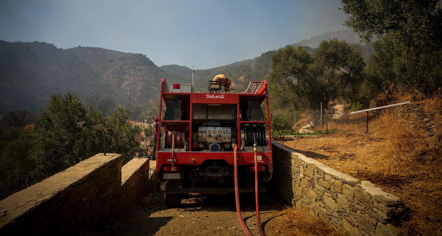 Φωτιά στο Μενίδι – Κινητοποίηση της Πυροσβεστικής