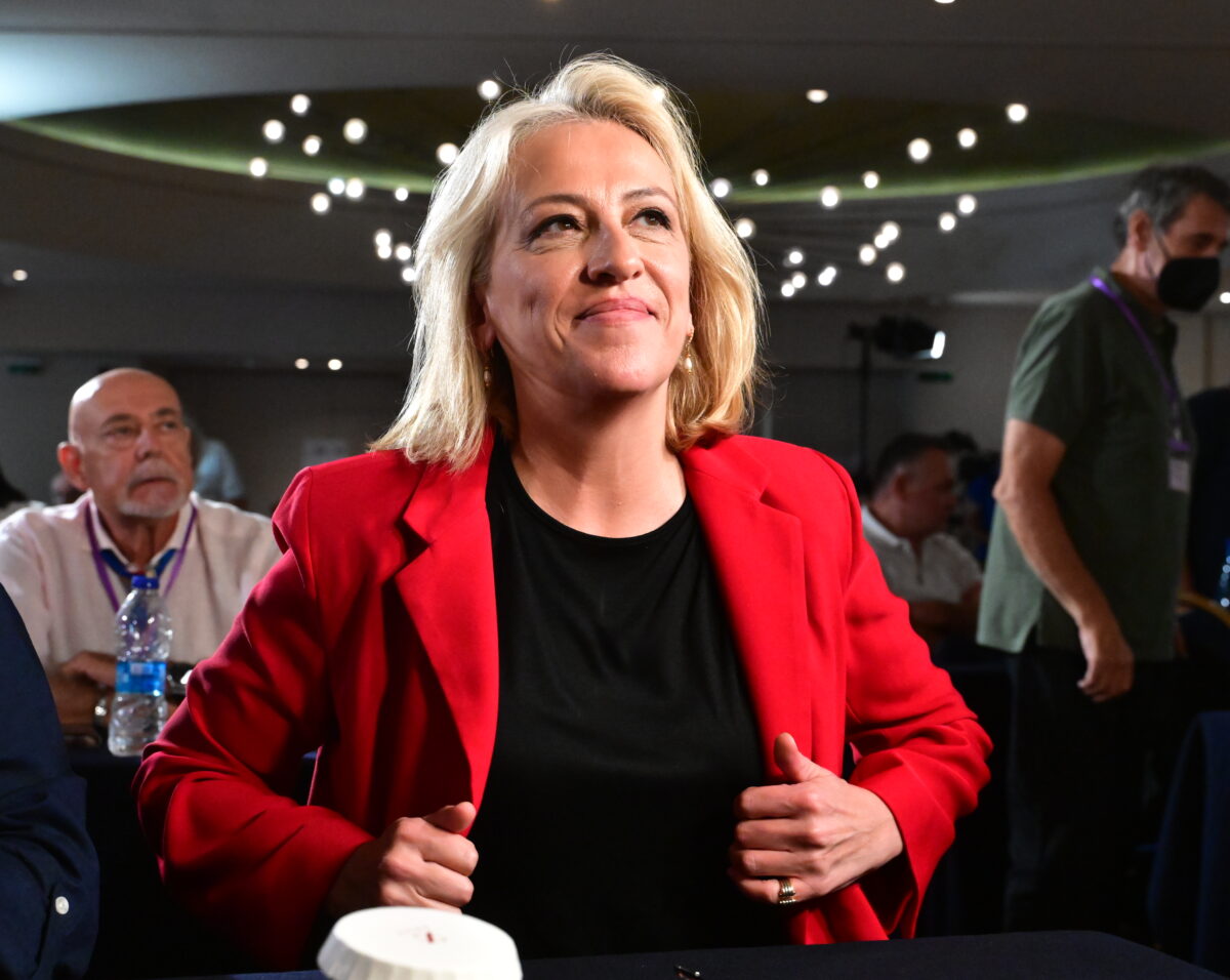 Ρένα Δούρου: «Τελείωσε η λογική των προσώπων» - Νέα γραμμή στον ΣΥΡΙΖΑ, ανοιχτό το ενδεχόμενο προσχωρήσεων στην ΚΟ