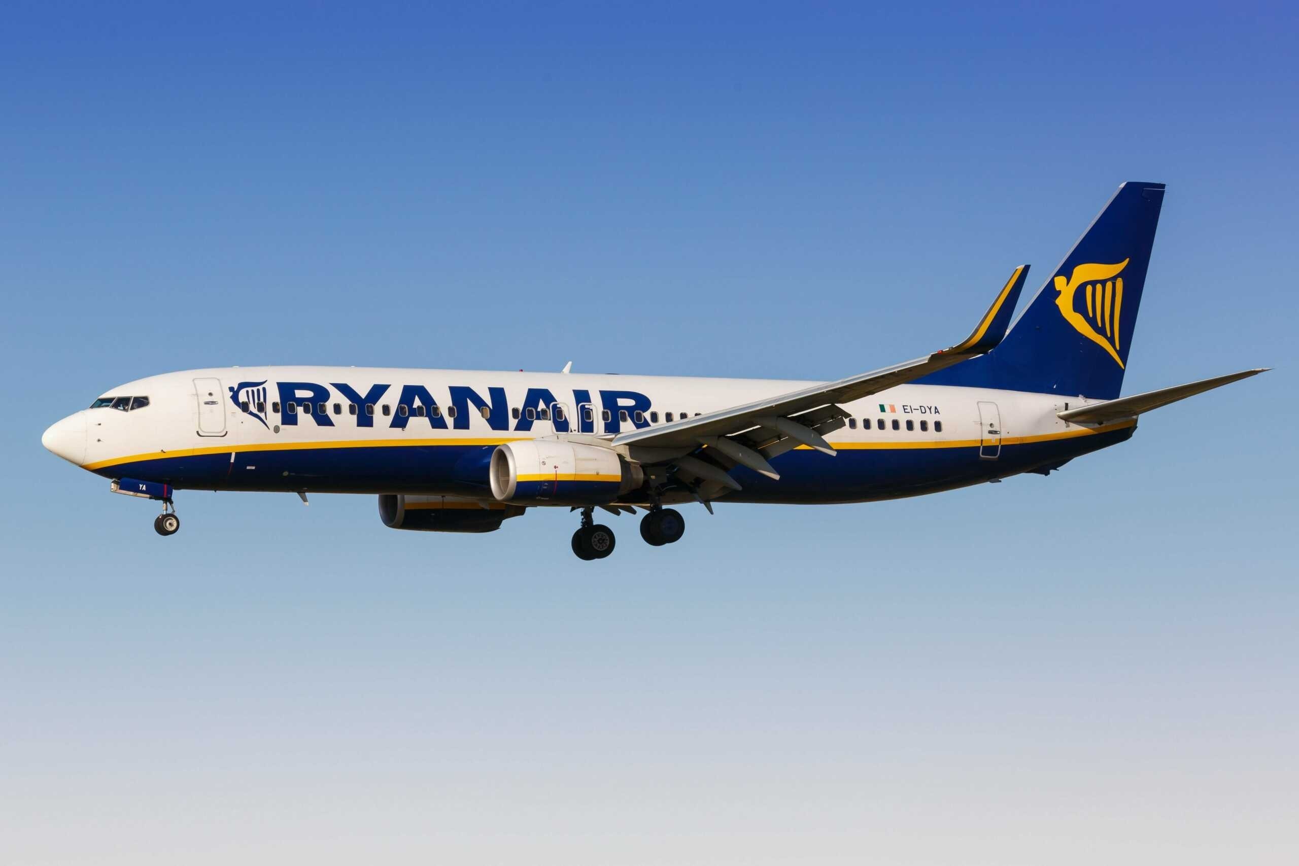 Αεροπλάνο της Ryanair κατάφερε να προσγειωθεί λίγο πριν τελειώσουν τα καύσιμα