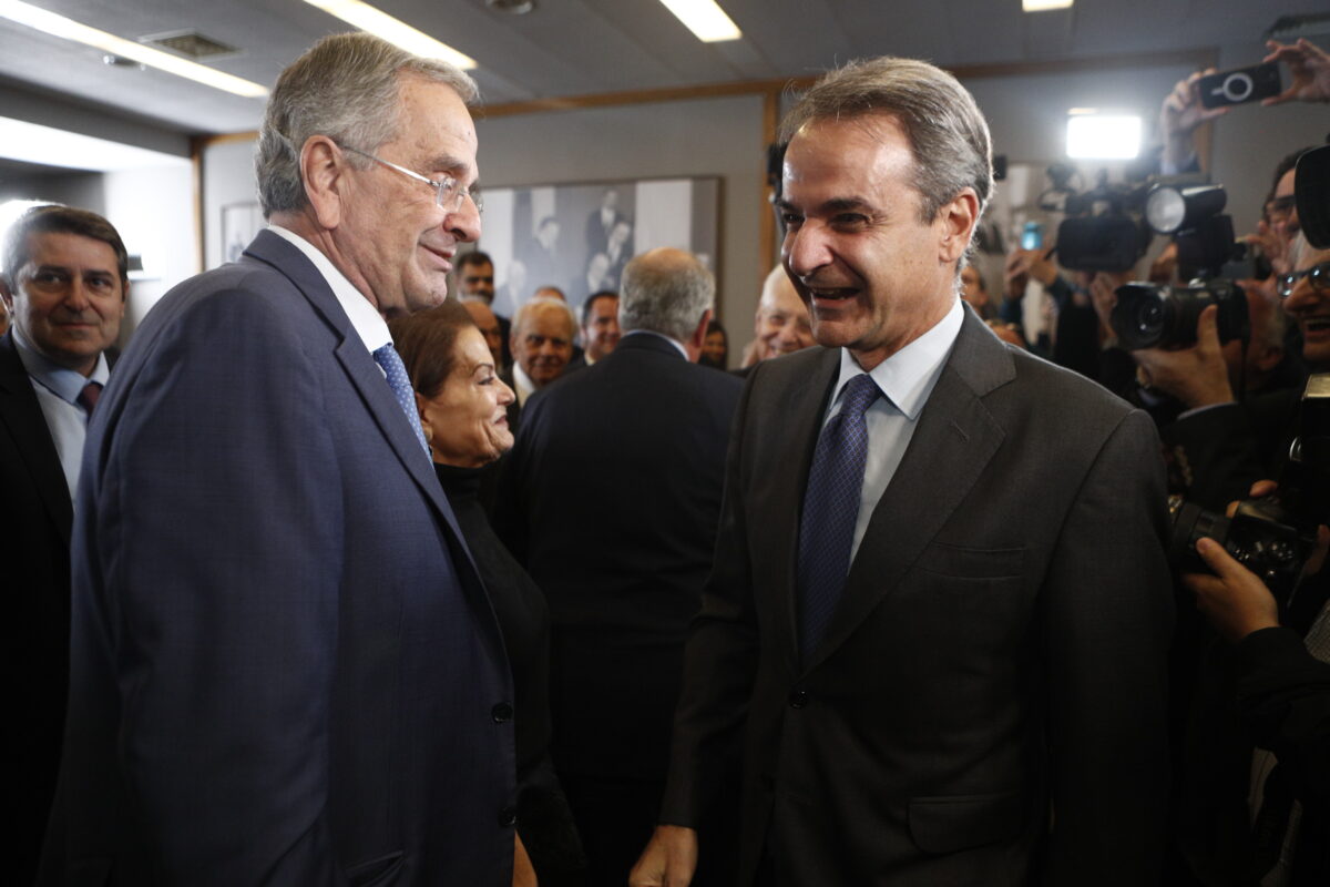 Τακτική «σκληρού ροκ» από τον Αντώνη Σαμαρά - Τι απαντά το Μέγαρο Μαξίμου