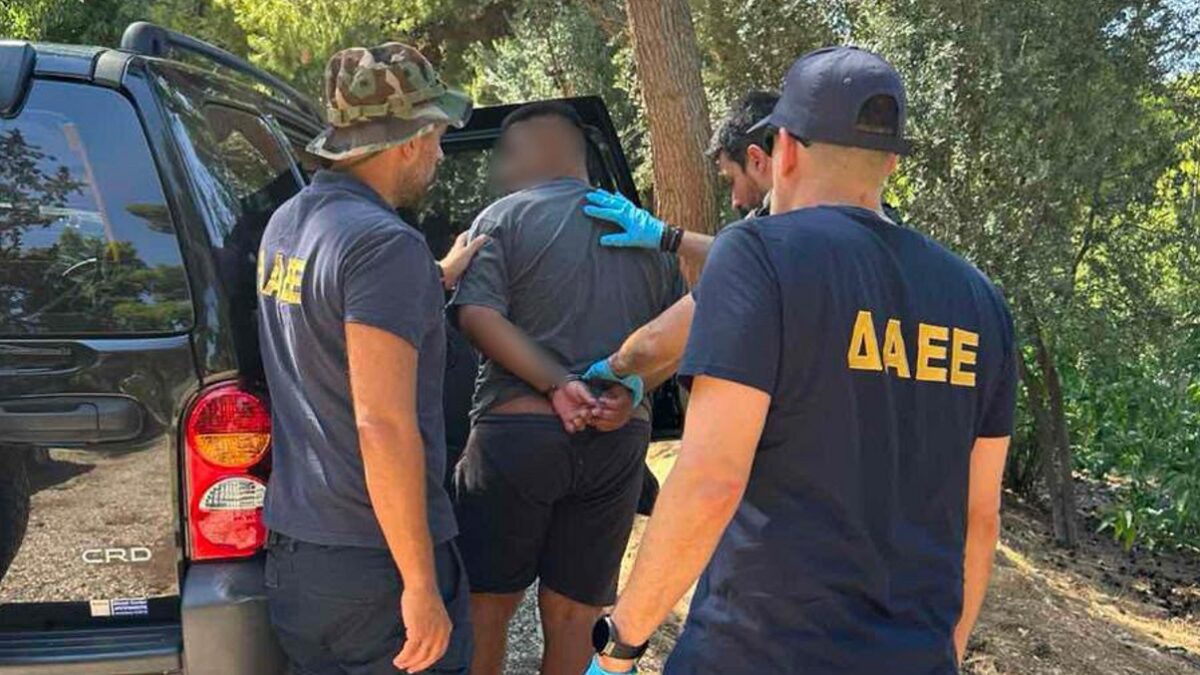 Συλλήψεις για τη φωτιά στο Γουδί