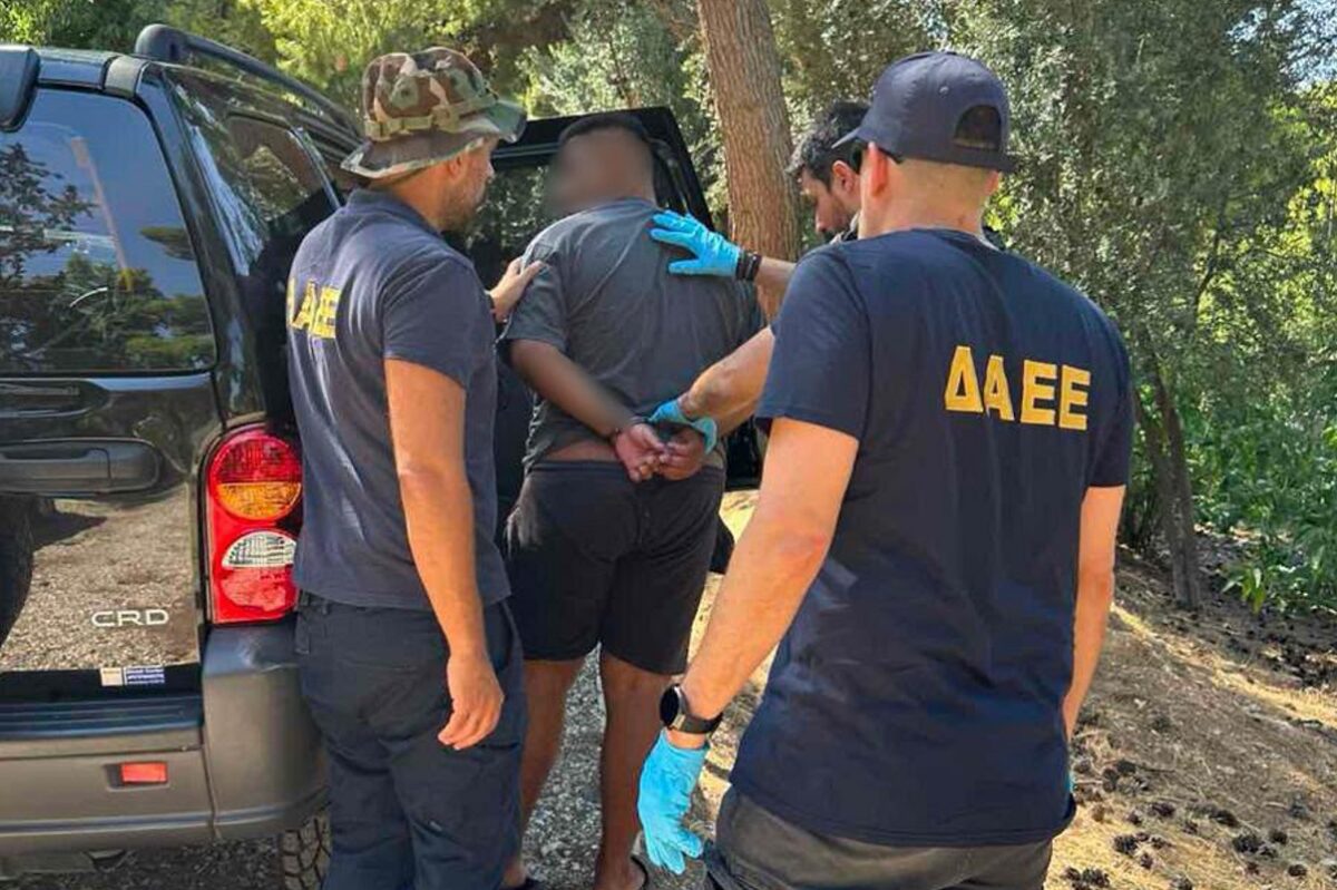 Συλλήψεις για τη φωτιά στο Γουδί