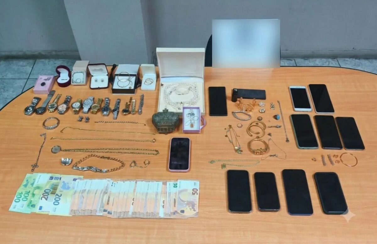«Ξηλώθηκε» συμμορία που είχε ρημάξει κοσμηματοπωλεία στην Αττική - Ο τρόπος δράστης και η λεία των 370.000 ευρώ