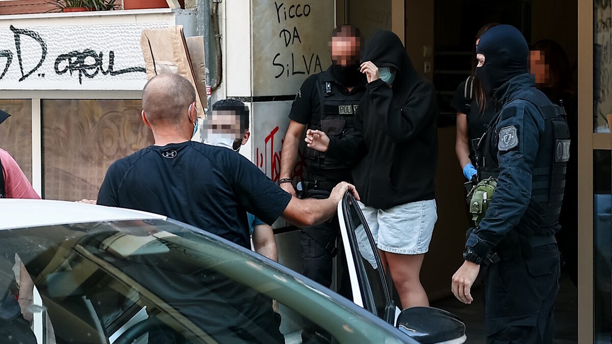 Συλλήψεις για τις εμπρηστικές επιθέσεις και τη δολοφονία της Βάγιας Νέστορα στη Θεσσαλονίκ