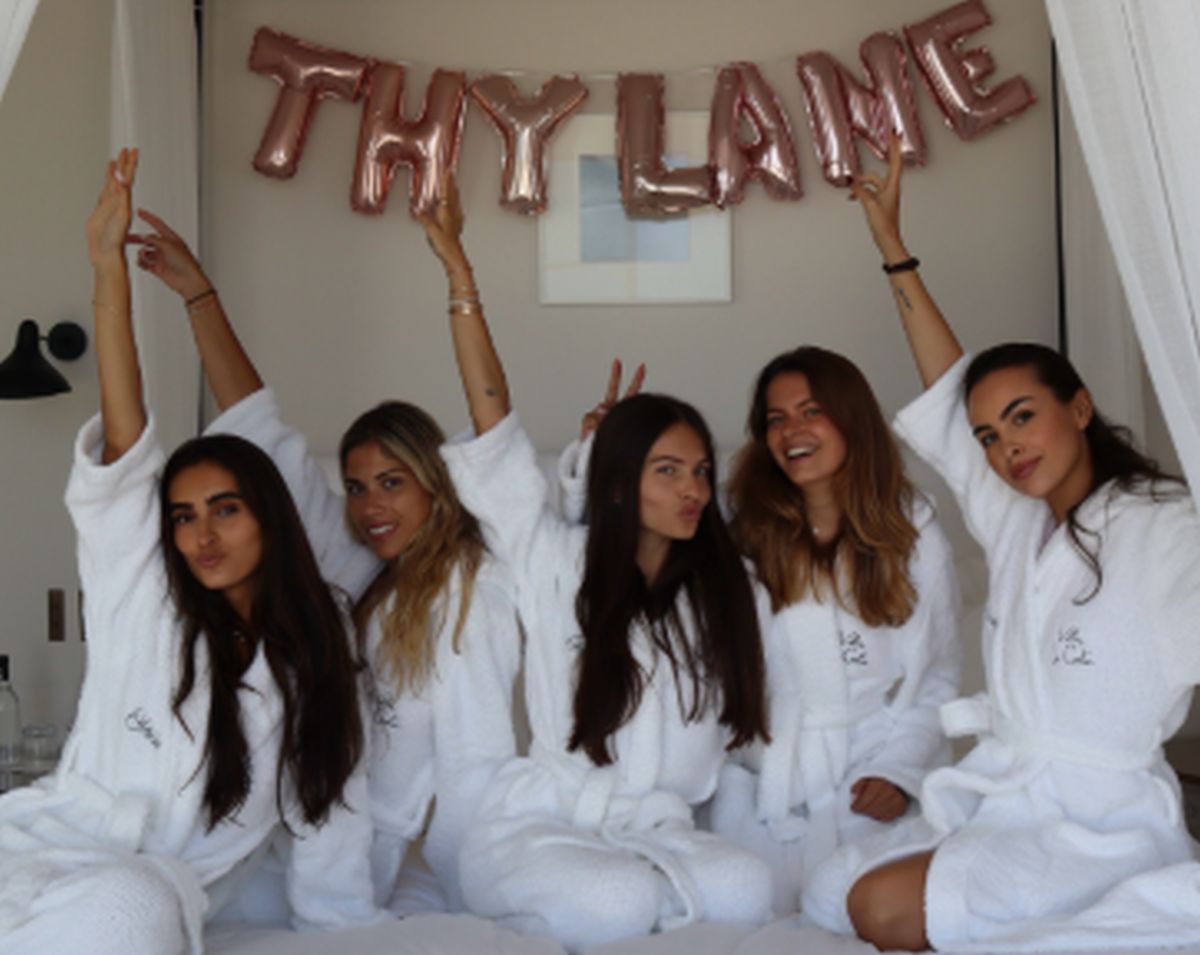 Η Thylane Blondeau με τις φίλες της