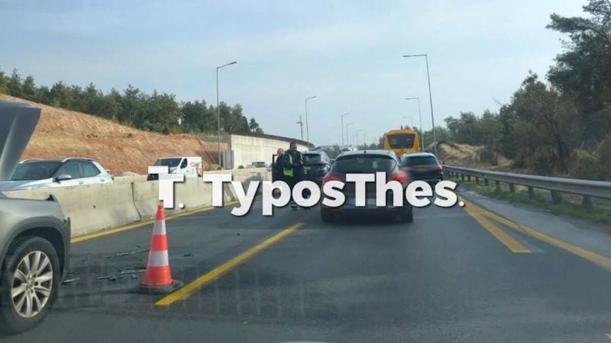 Νεκρή 15χρονη σε τροχαίο στην Περιφερειακή οδό Θεσσαλονίκης