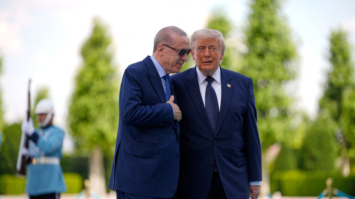 Η άφιξη του Τραμπ στην Άγκυρα για τη Σύνοδο του ΝΑΤΟ
