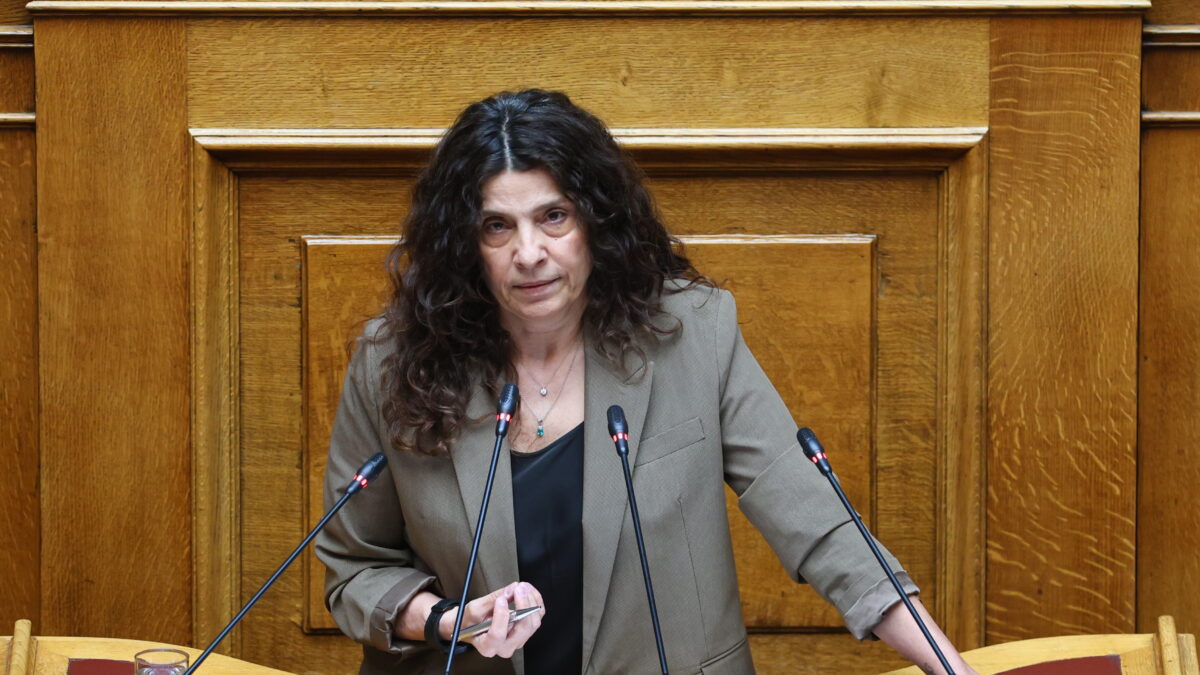 Η Πόπη Τσαπανίδου