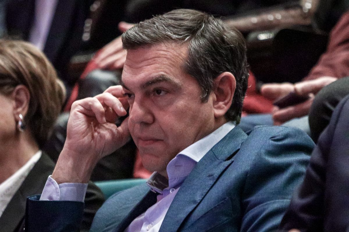 ΣΥΡΙΖΑ κατά Τσίπρα: Τον κατηγορεί για οργανωμένο σχέδιο και ζητά να παραδώσουν τις έδρες οι ανεξαρτητοποιηθέντες