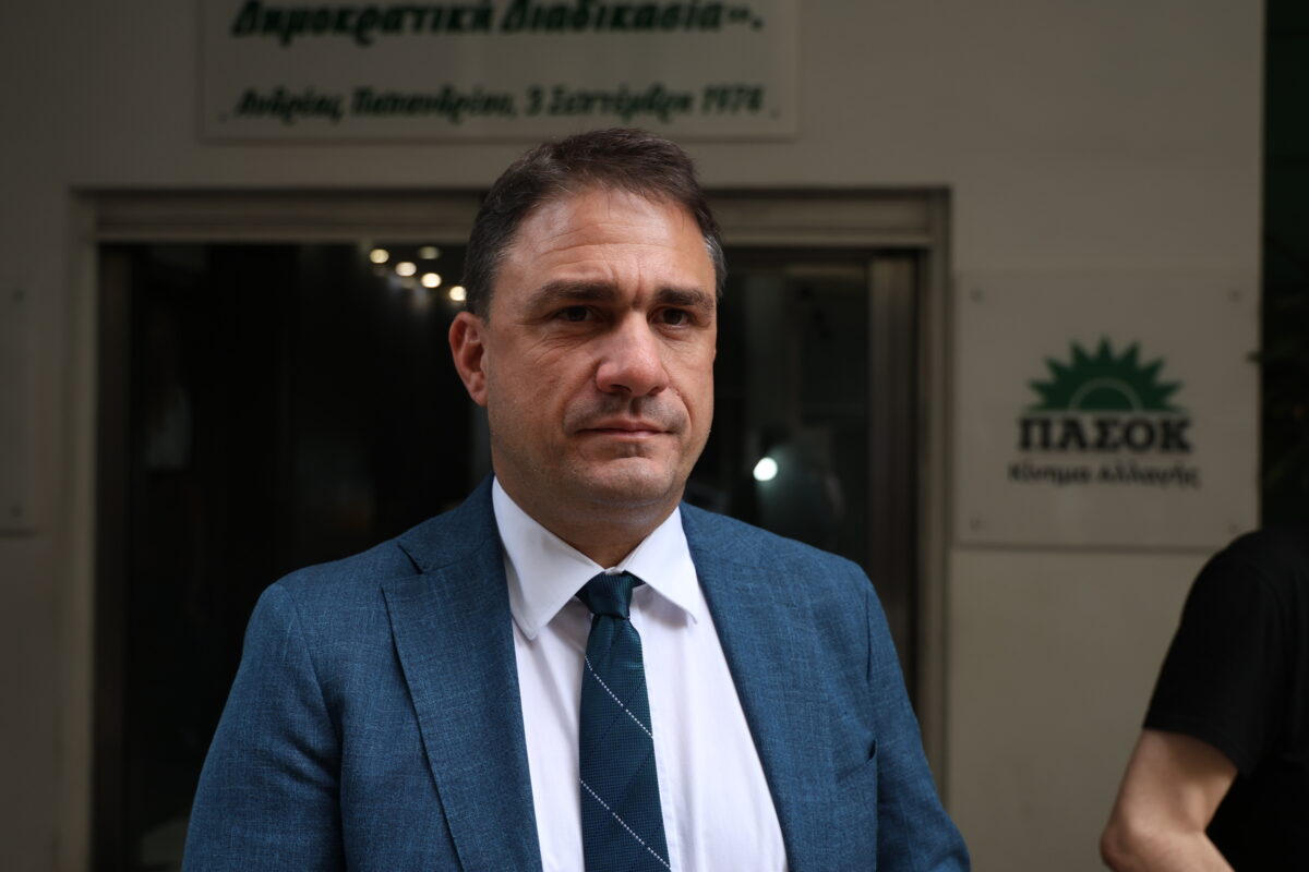Κώστας Τσουκαλάς