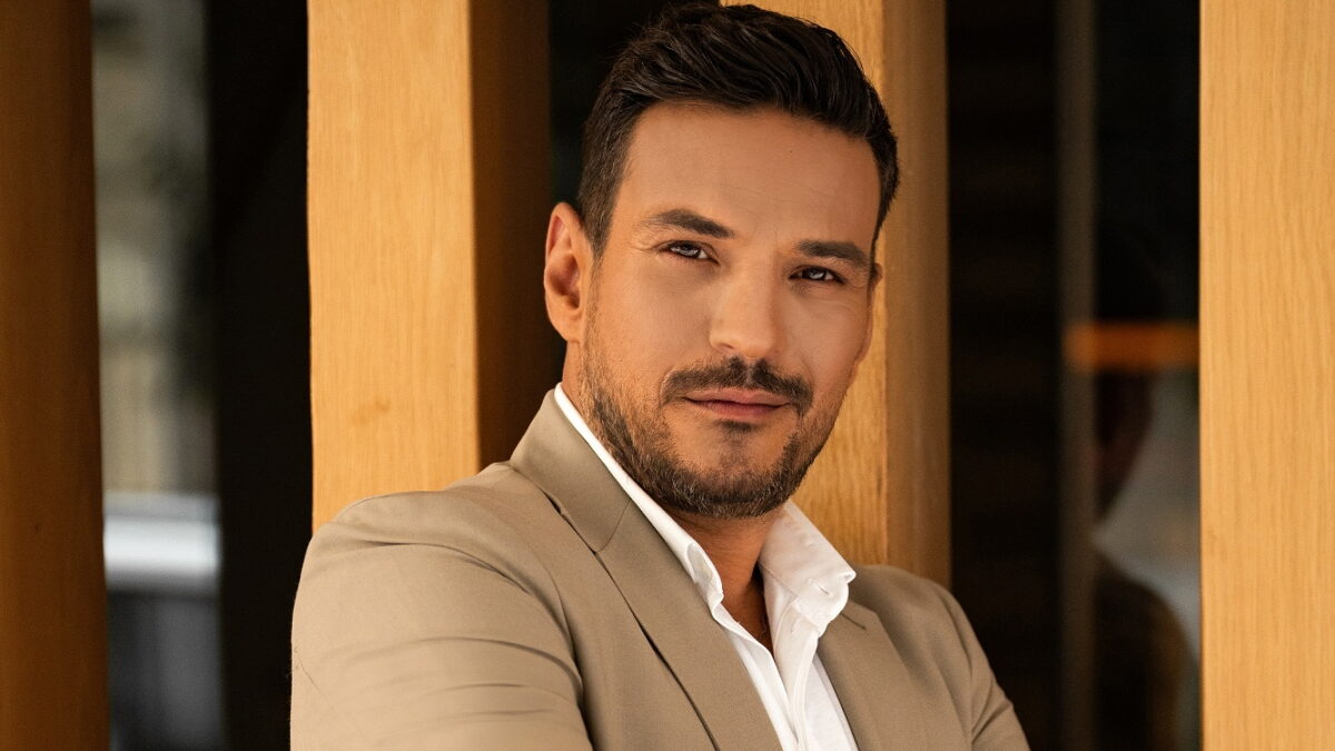 Κώστας Τσουρός