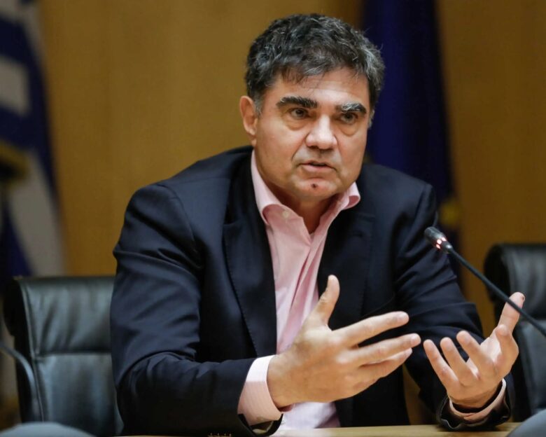 O πρόεδρος της Motor Oil Γιάννης Βαρδινογιάννης
