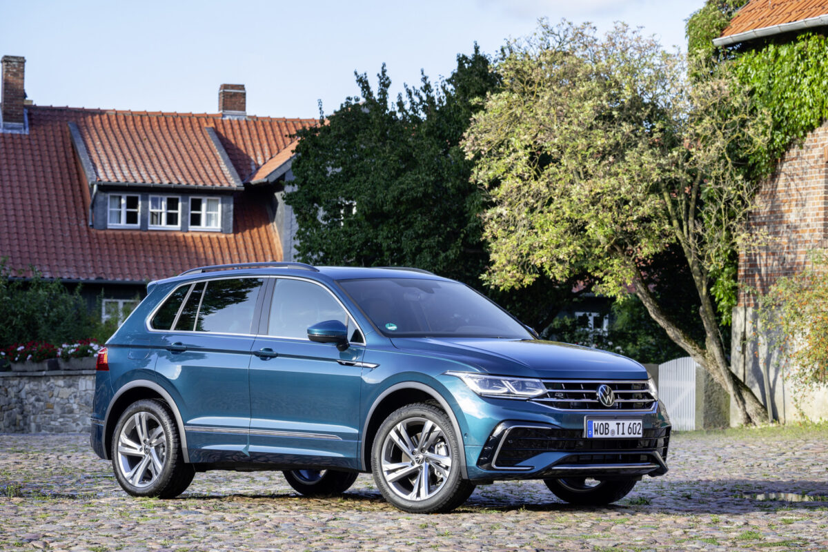 Volkswagen_Tiguan_R-Line_2020_2nd