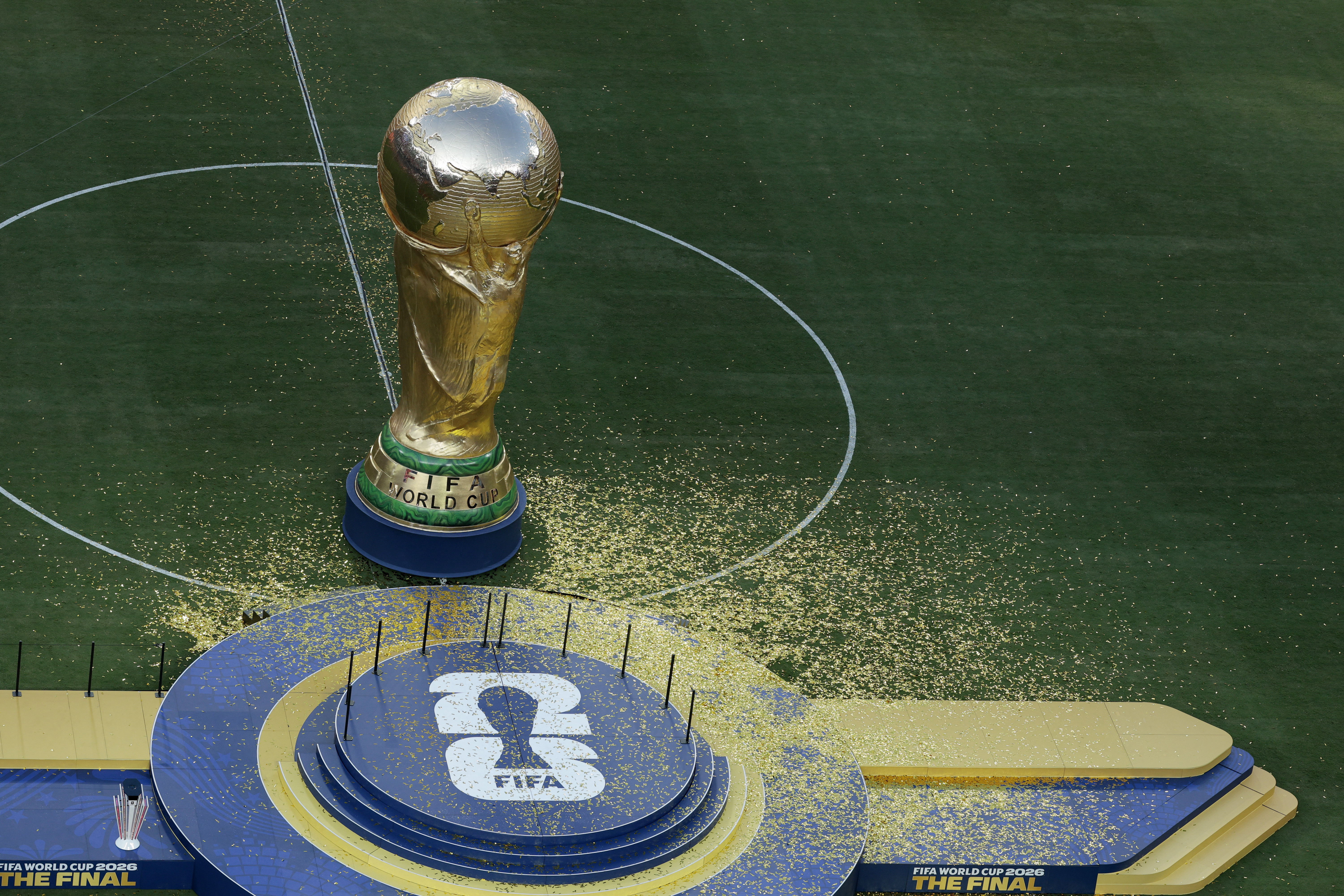 «Επίθεση» της UEFA στη FIFA: «Ξεπερνάει κάθε όριο, το ποδόσφαιρο δεν είναι δικό της για να το πουλήσει»