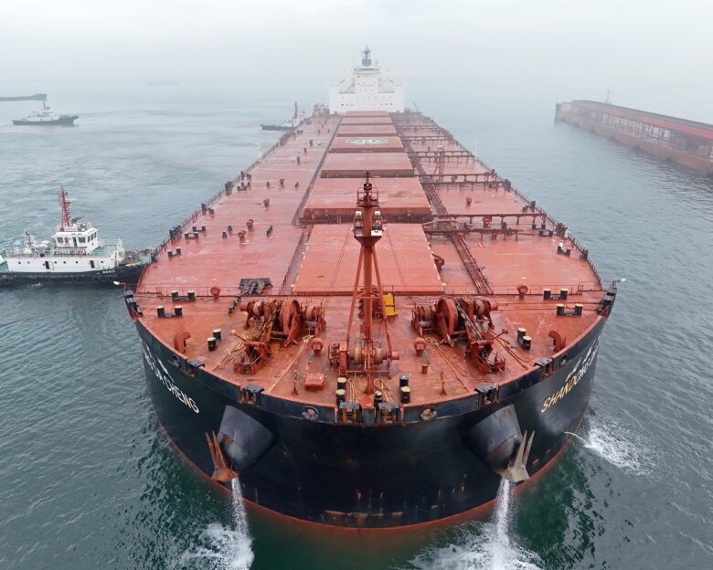 A 400,000-ton super large ore carrier berths at the 400,000-ton ore terminal at Yantai Port in Yantai, Shandong province, China, on September 19, 2024. From January to August 2024, China's seaborne imports of dry bulk cargo increase by 6% year-on-year.
