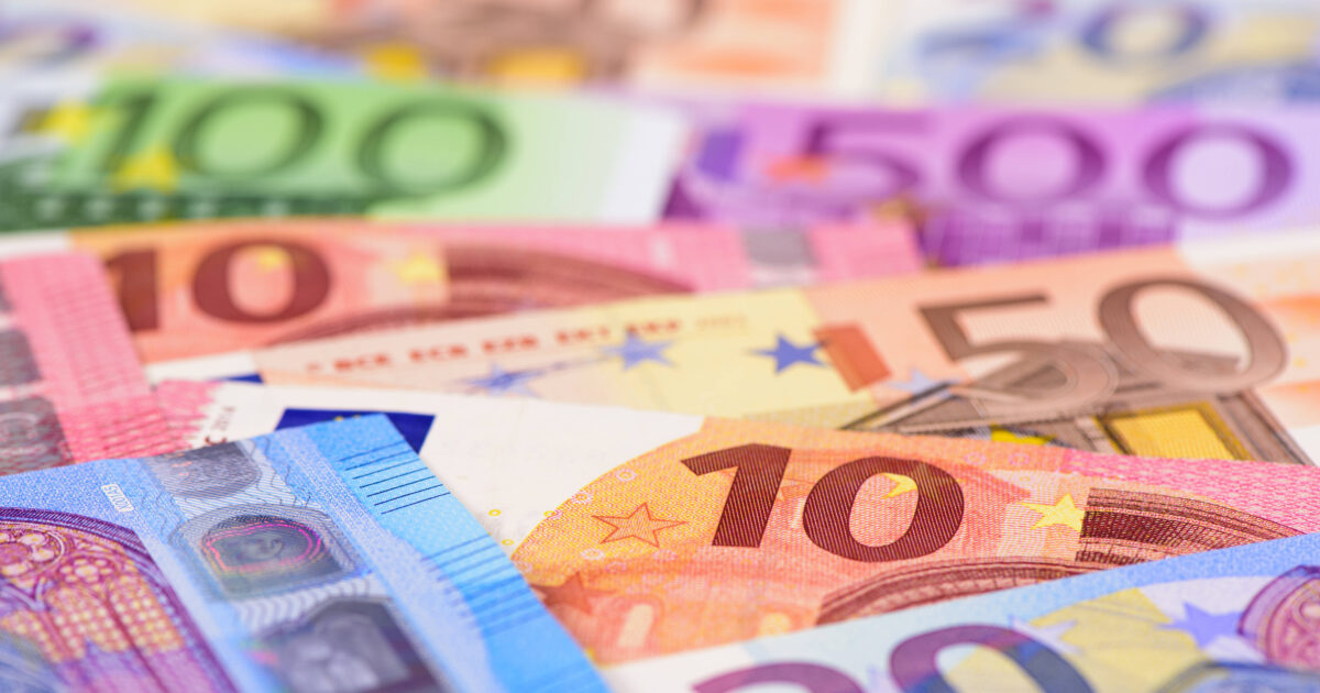 Η ΕΚΤ επιταχύνει τα σχέδια για ψηφιακό ευρώ – Σταθερά ψηλά η χρήση μετρητών στην Ευρωζώνη